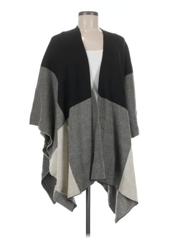 Mystree Poncho (view 1)