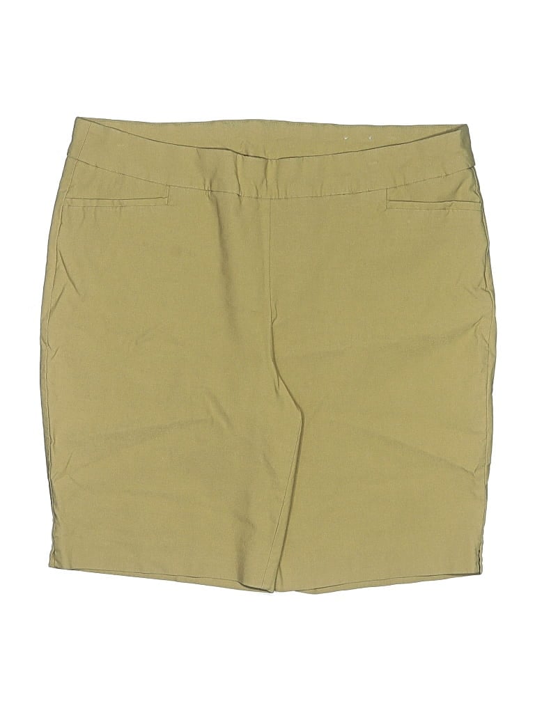 Pre-owned Chico's Khaki Shorts In Gold