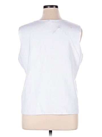 Cyrus Sleeveless Button-Down Shirt (view 2)