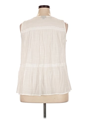 a.n.a. A New Approach Sleeveless Blouse (view 2)