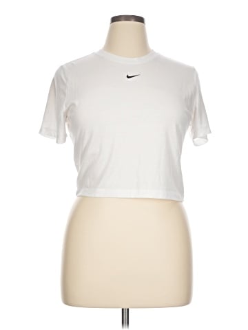 Nike Short Sleeve T-Shirt (view 1)