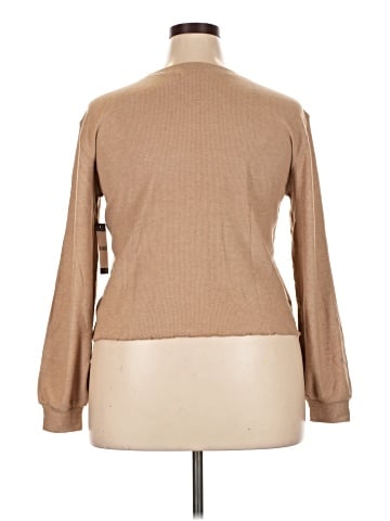 BB Dakota Long Sleeve Top (view 2)