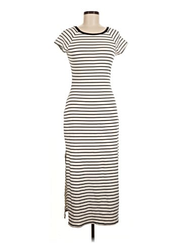 Le Lis Casual Dress (view 1)