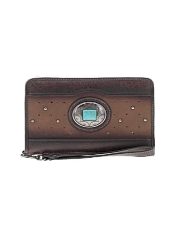 Justin Wristlet (view 1)