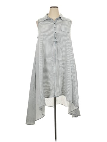 Chelsea & Theodore Casual Dress (view 1)