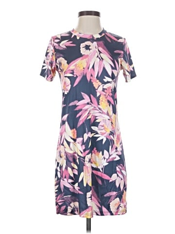 Columbia Casual Dress (view 1)