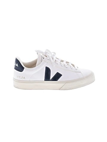 VEJA Sneakers (view 1)