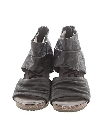otBt Sandals (view 2)