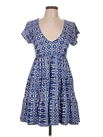 Urban Outfitters Casual Dress (view 1)