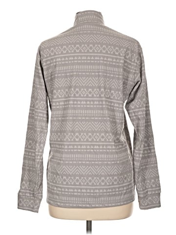Uniqlo Turtleneck Sweater (view 2)