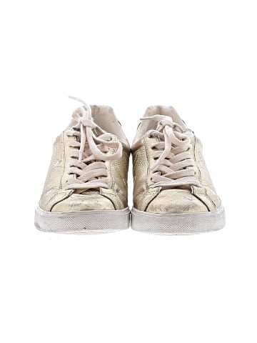 VEJA Sneakers (view 2)