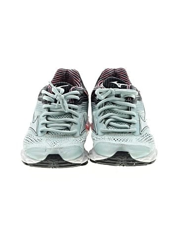 Mizuno Sneakers (view 2)