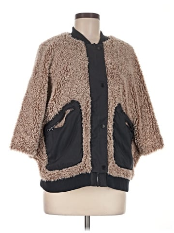 Hei Hei Poncho (view 1)