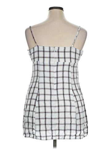 Aeropostale Sleeveless Top (view 2)