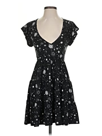 Urban Outfitters Casual Dress (view 1)