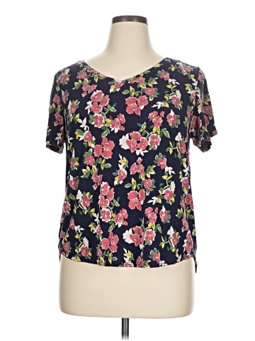 dip Short Sleeve Blouse (view 1)