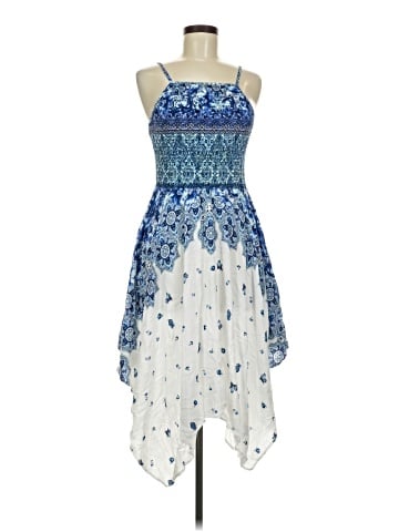 Xhilaration Cocktail Dress (view 1)