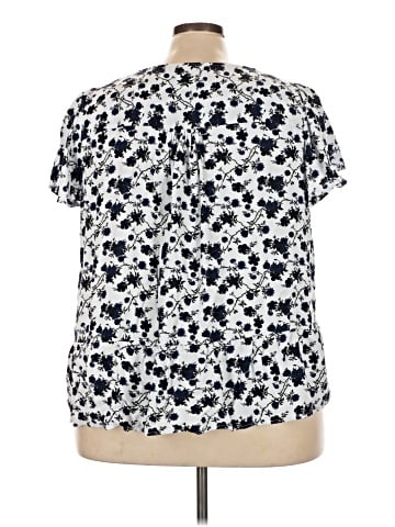 Lane Bryant Short Sleeve Blouse (view 2)