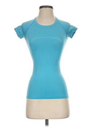 Lululemon Athletica Short Sleeve Top (view 1)