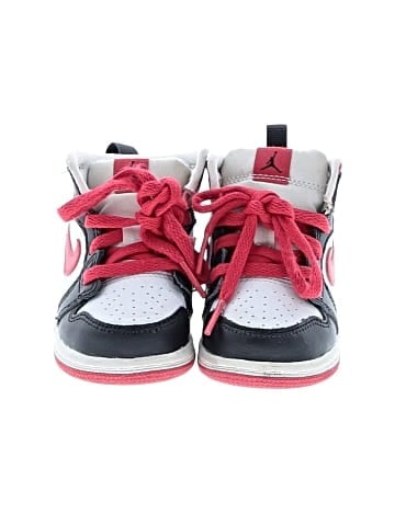 Air Jordan Sneakers (view 2)