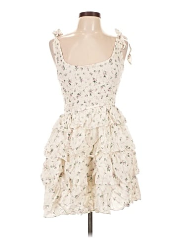 Olivaceous Sleeveless Top (view 1)