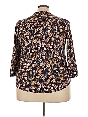 TWO by Vince Camuto 3/4 Sleeve Blouse (view 2)