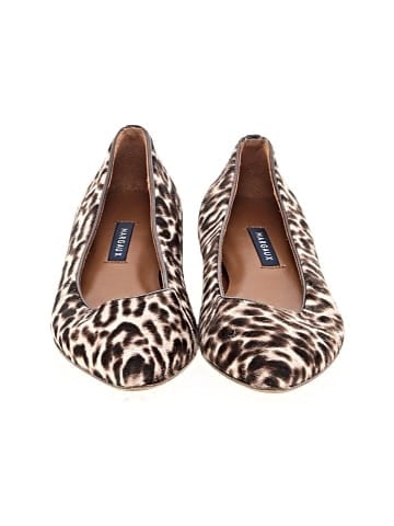 Margaux Flats (view 2)