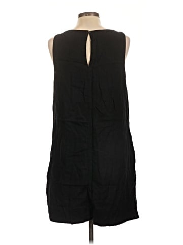 Old Navy Casual Dress (view 2)