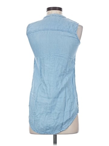 American Rag Cie Sleeveless Button-Down Shirt (view 2)