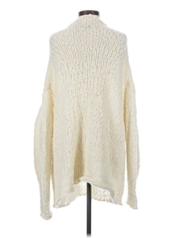 Aritzia Poncho (view 2)