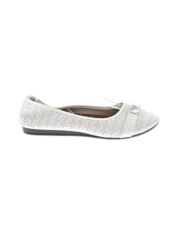 Daisy Fuentes Flats (view 1)