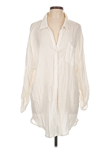 Kona Sol 3/4 Sleeve Button-Down Shirt (view 1)