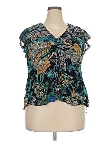 Rouge Sleeveless Blouse (view 1)