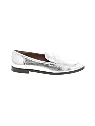 Margaux Flats (view 1)