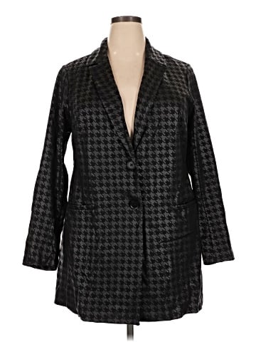 Torrid Coat (view 1)