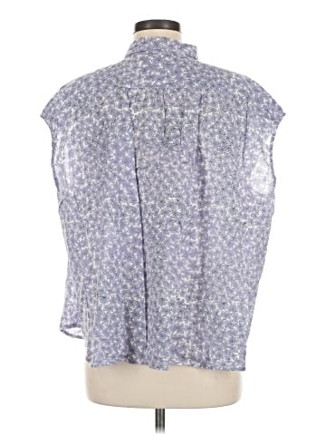 Assorted Brands Sleeveless Button-Down Shirt (view 2)