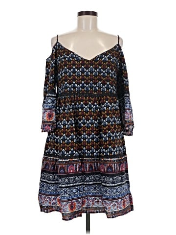 Willow & Clay Casual Dress (view 1)