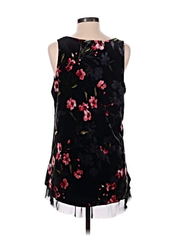The Pyramid Collection Casual Dress (view 2)