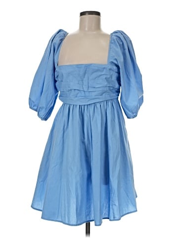 Abercrombie & Fitch Cocktail Dress (view 1)