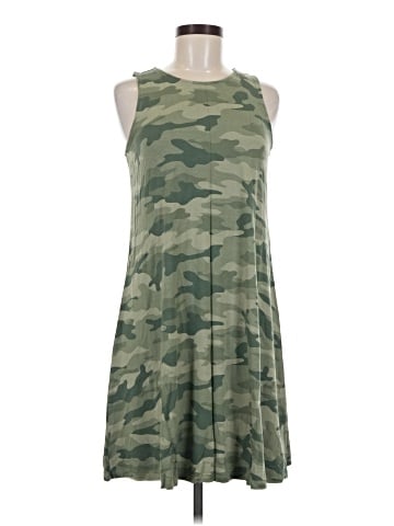 Old Navy Casual Dress (view 1)