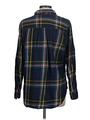 Old Navy Long Sleeve Button-Down Shirt (view 2)