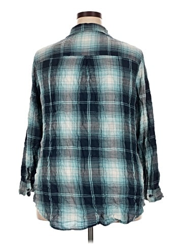 Terra & Sky Long Sleeve Button-Down Shirt (view 2)