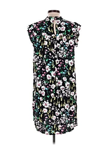 Crown & Ivy Casual Dress (view 2)