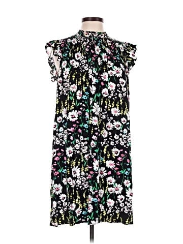 Crown & Ivy Casual Dress (view 1)