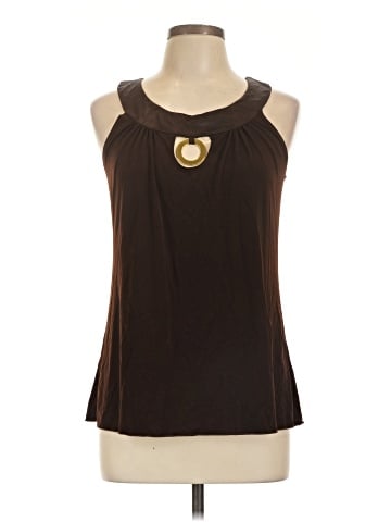 B.wear Sleeveless Blouse (view 1)