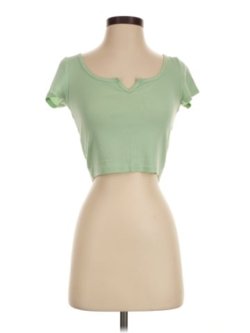 colsie Short Sleeve Top (view 1)