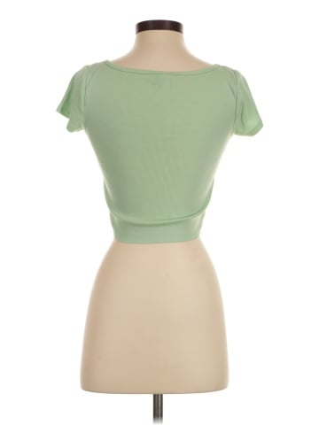 colsie Short Sleeve Top (view 2)
