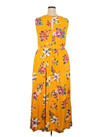 Old Navy Casual Dress (view 2)