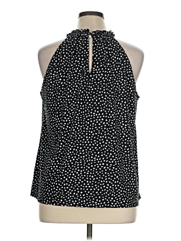 Hiatus Sleeveless Blouse (view 2)