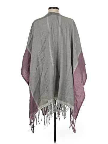 Woolrich Poncho (view 2)